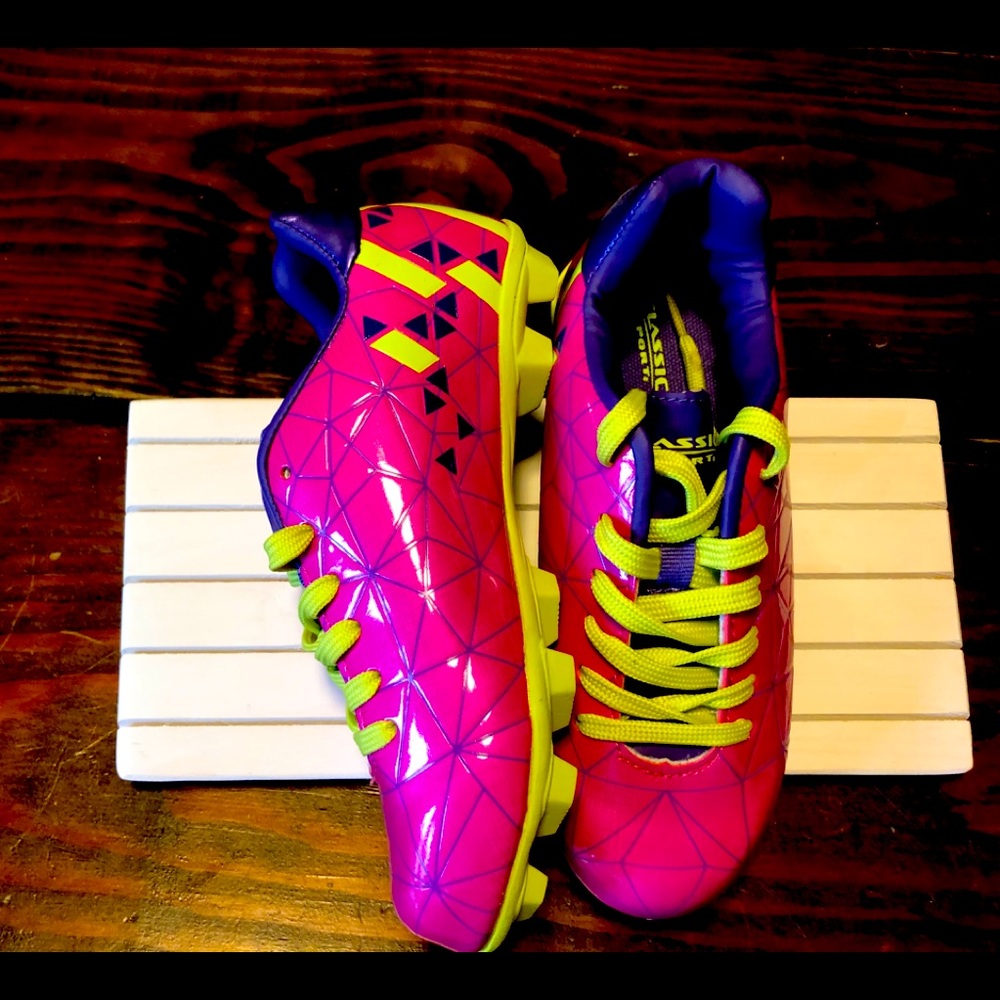 BRAND NEW SOCCER CLEATS!